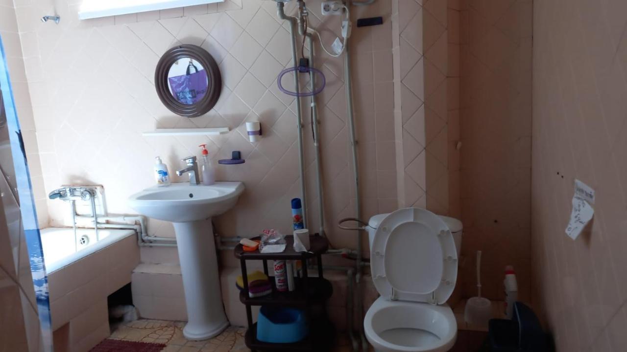 У Людмилы غاغرا المظهر الخارجي الصورة