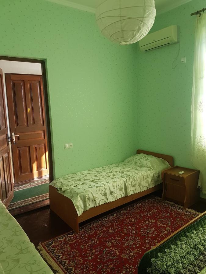 У Людмилы غاغرا المظهر الخارجي الصورة